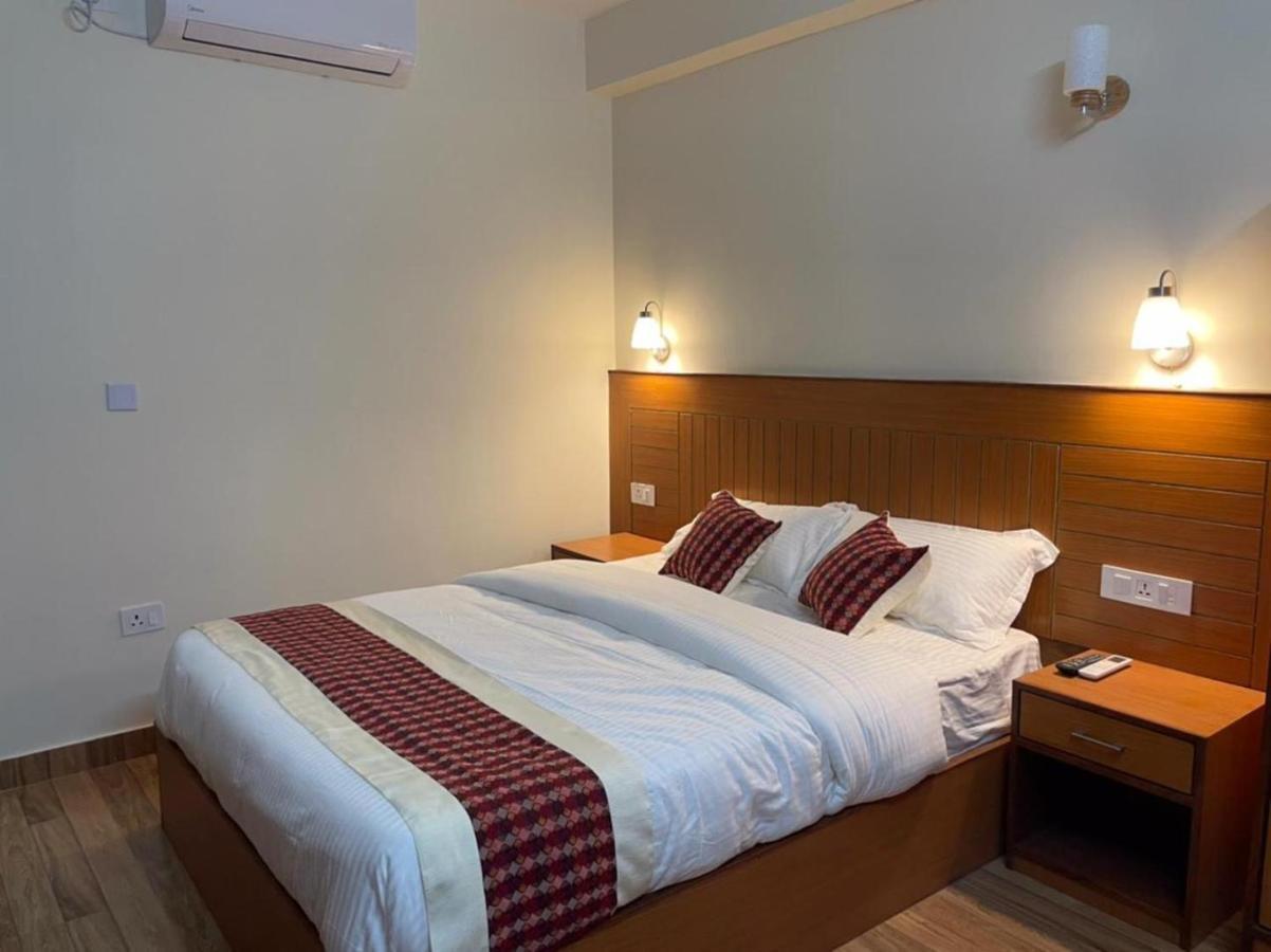 Madhuban Hotel Katmandou Extérieur photo
