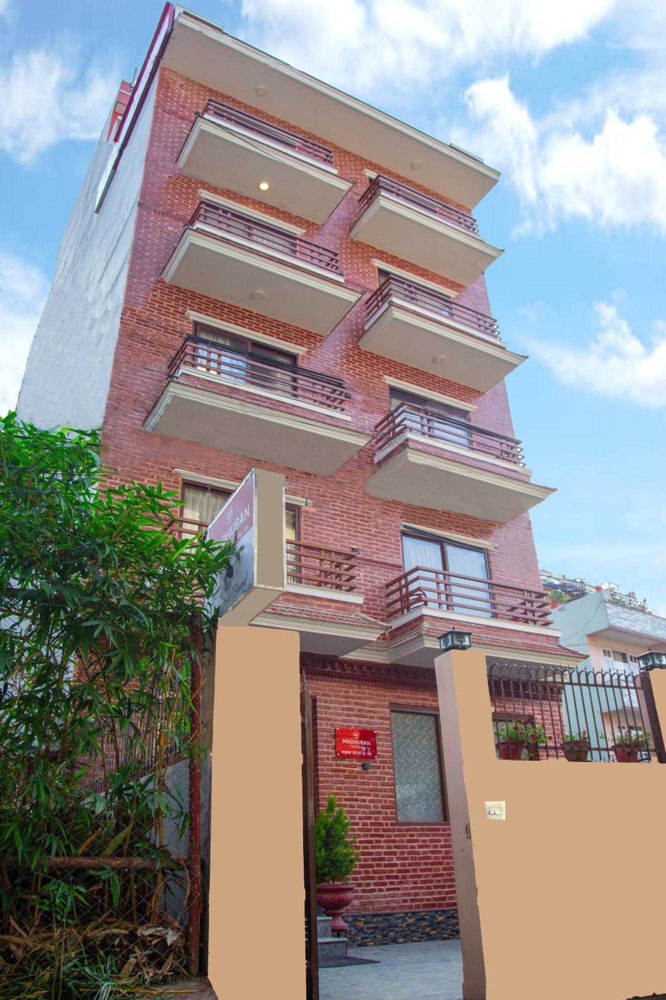 Madhuban Hotel Katmandou Extérieur photo